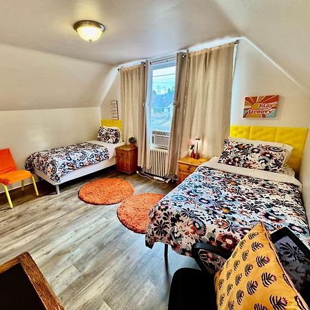 Private Room With Two Twin Beds Air Conditioning And Shared Bathrooms Located Near Seatac Airport And Downtown Seattle Bagian luar foto