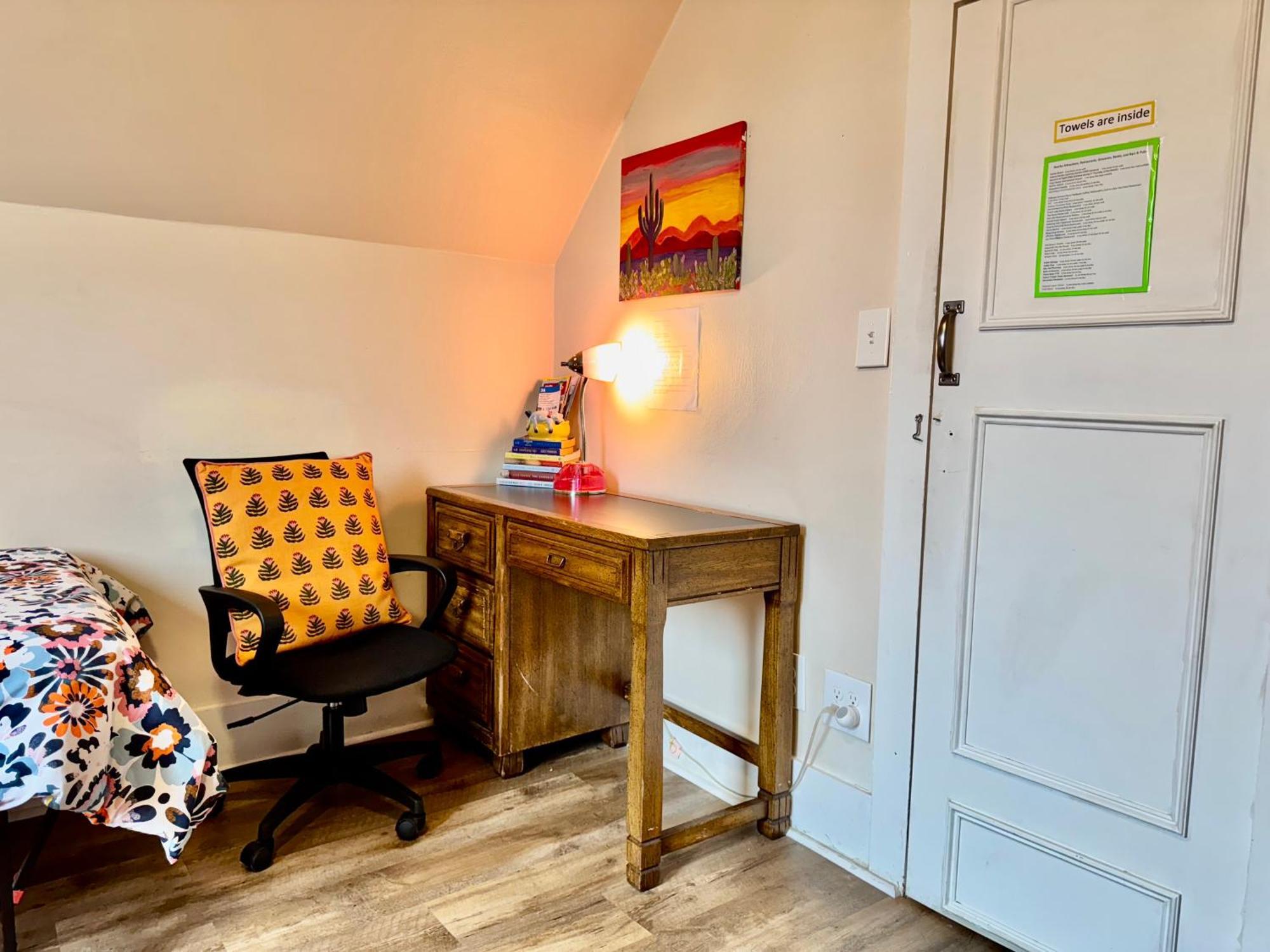 Private Room With Two Twin Beds Air Conditioning And Shared Bathrooms Located Near Seatac Airport And Downtown Seattle Bagian luar foto