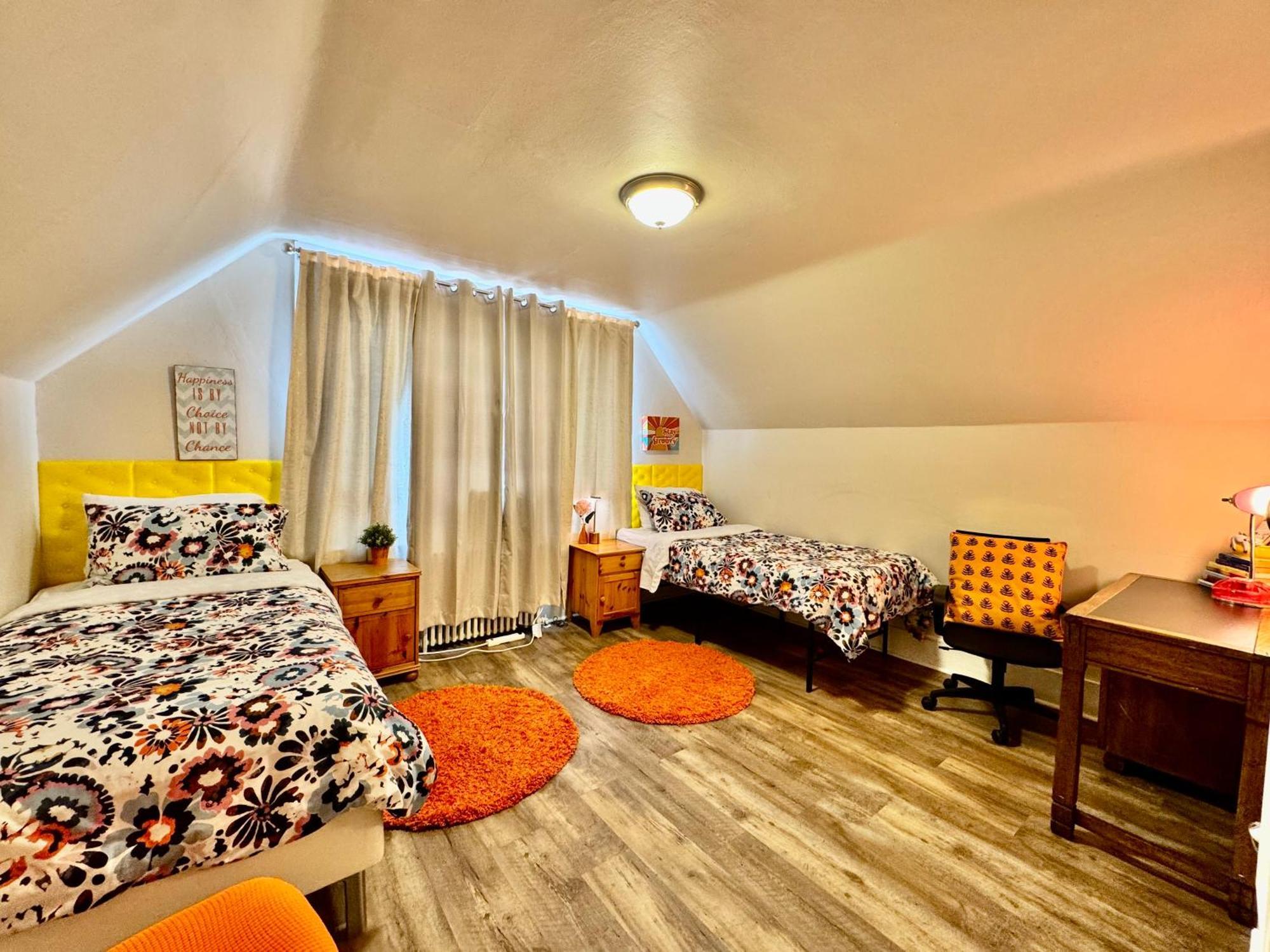 Private Room With Two Twin Beds Air Conditioning And Shared Bathrooms Located Near Seatac Airport And Downtown Seattle Bagian luar foto